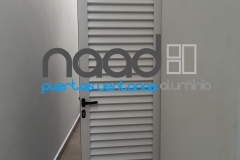 puerta-batiente-louver-serie-50-comercial-hueso-eurovent-classic-copia